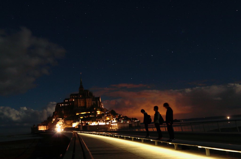 けんけん tweet media