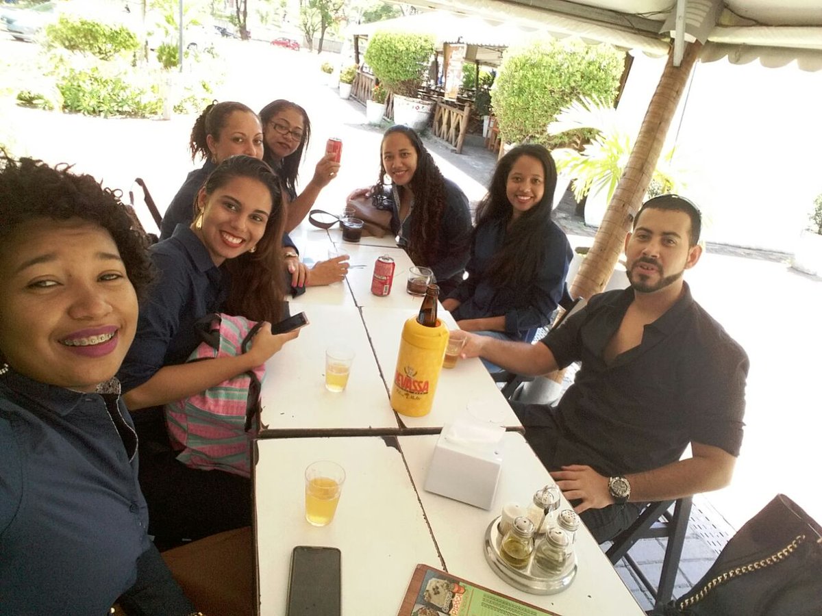 Vamos curtir que hoje pode.