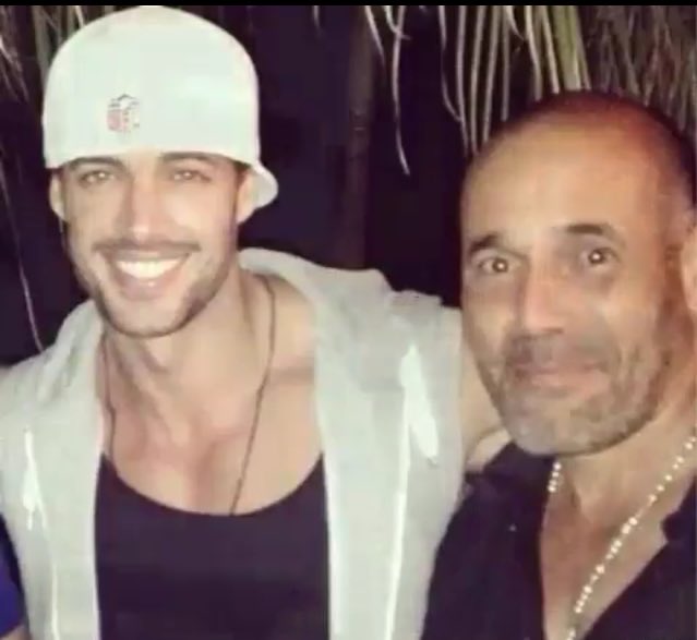 AriosaBR's tweet photo. #tbt #loscubanos #losmejores #CocoAriosa #WilliamLevy ❤️
@willylevy29 https://t.co/AIlH7l4clM