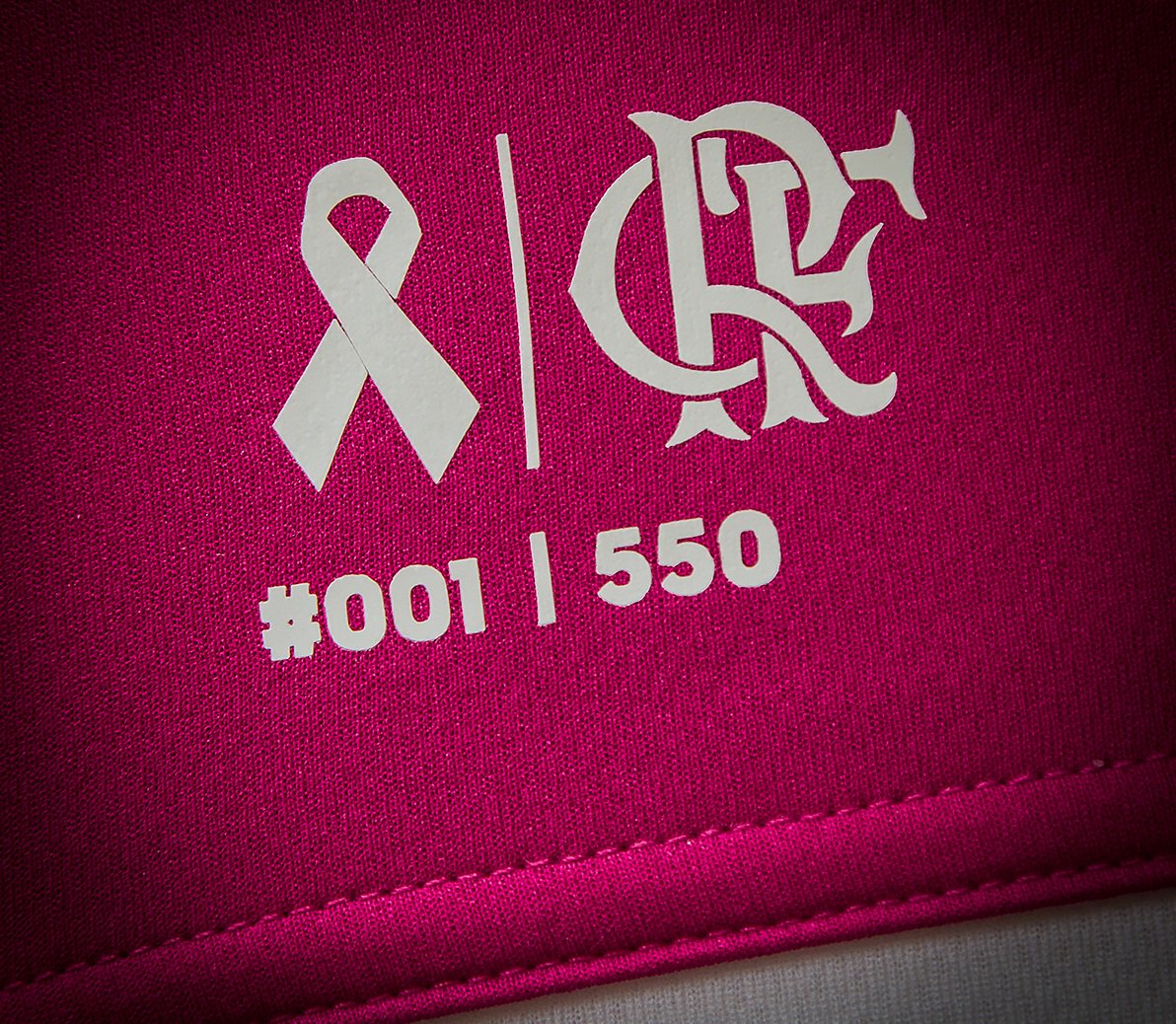 coxa12luiz's tweet photo. Adidas ativa 'Outubro Rosa' com edição limitada de camisas para Flamengo e Coritiba. https://t.co/8GVGw9PCxm https://t.co/jLnJh5OhzL