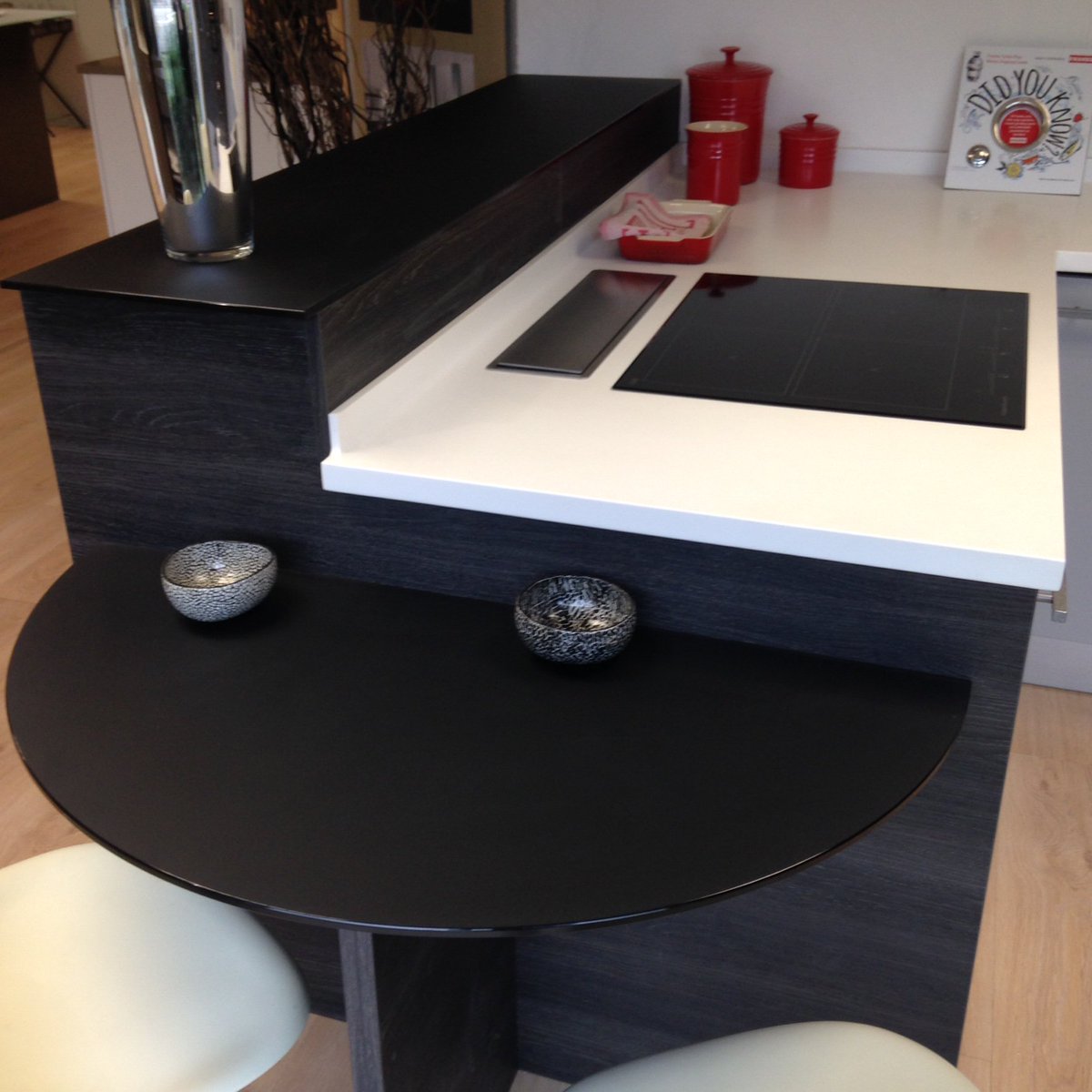 DECO GLAZE tweet media