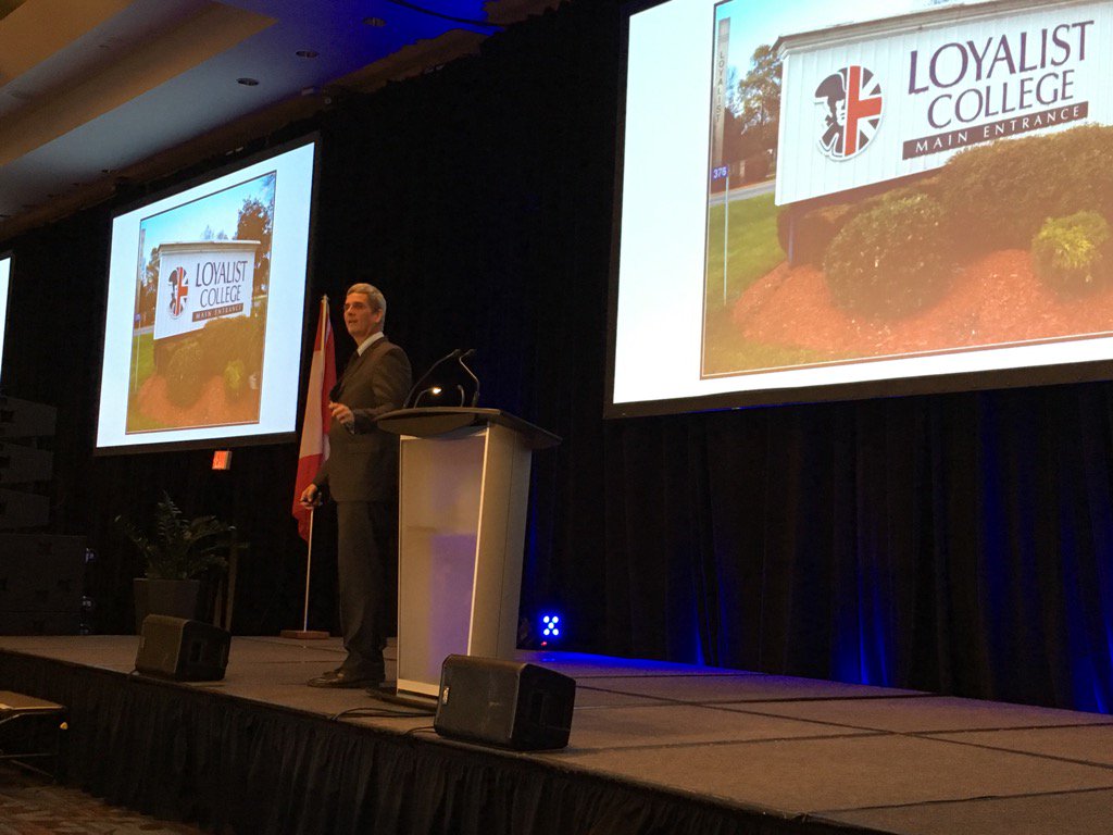 ficuddy's tweet photo. "Inspiration is what sparks action" - Joe Roberts, skid row to CEO. The learning continues at #LLSummit16 @F55F https://t.co/kfKPCpzspY