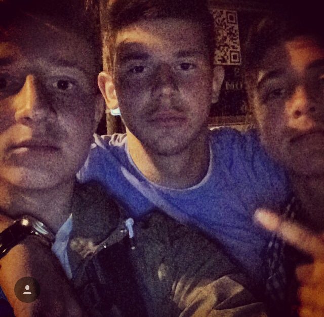 bera44_'s tweet photo. Happy Birthday to one of my best friends @mid_hawt #Balr #Pujdo #Mickey 💯💯💯 🔝 have a good one breda https://t.co/nBYQk5ci3y