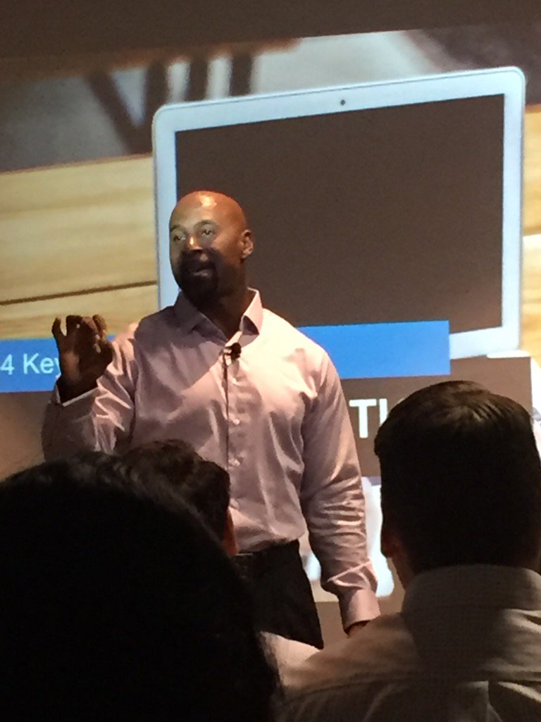 spiewj's tweet image. Don Davis presenting a winning culture @DELL EMC great  speaker series. #Eos2