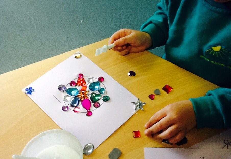 uptonrainbow's tweet image. #Diwali #year1 #rangolipatterns