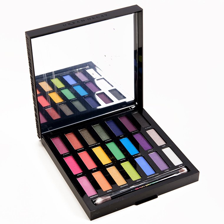 HeatherNKing's tweet photo. URBAN DECAY FULL SPECTRUM EYESHADOW PALETTE: https://t.co/nQhzOywgpg via @temptalia 

#bbloggers #makeup #udfullspectrum https://t.co/leZCoKO3Wg