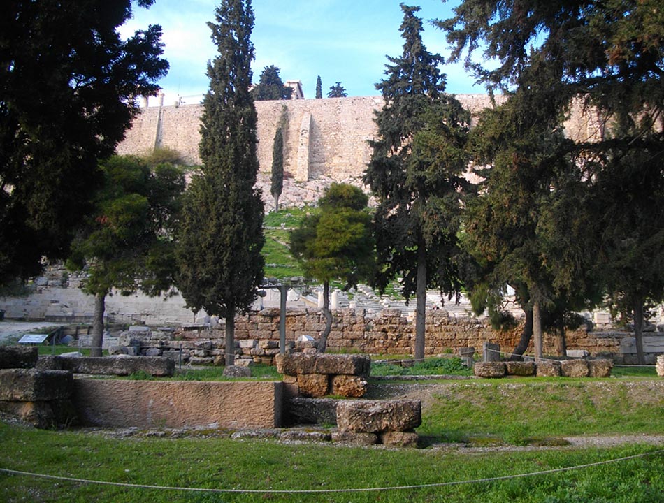 GreeceGuideline's tweet photo. Temple of Dionysus Elefthereos #greece #griechenland #athens #acroplis #греция #афины 
https://t.co/wZKZe5Befo https://t.co/ejVn1kbZN9
