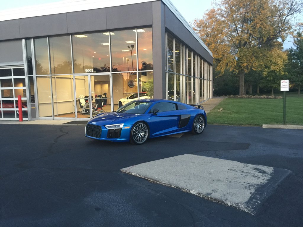 CunixShawn's tweet image. Just in case some of you were wondering I'm keeping this for a bit because my Huracan needed a playmate!