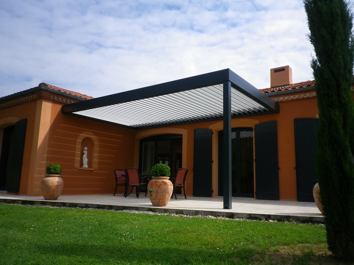 DesignConceptLs's tweet photo. Pergola à lames orientables Bio-Climatique - @DesignConceptLs
#DesignConceptLs #Pergola #BriseSoleil #AbriTerrasse #Tonnell #PergolaVegetale https://t.co/4p9Df5tz7R