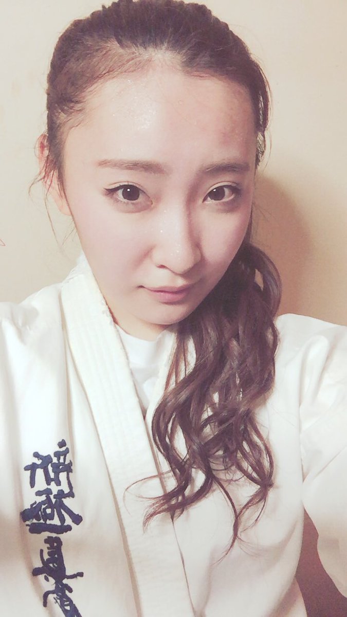 鈴木 彩文 道場での最終調整終了です めっちゃ汗かいた 光っとるやろ 汗 汗ってキラキラ ん 明日がリハーサル がんばるんば 空手少女 もう少女じゃない 新極真空手 全日本大会 少年少女演武 鈴木 彩文 道場での最終調整終了です めっちゃ汗かいた 光っとるやろ 汗 汗ってキラキラ ん 明日がリハーサル がんばるんば 空手少女 もう少女じゃない 新極真空手 全日本大会 少年少女演武