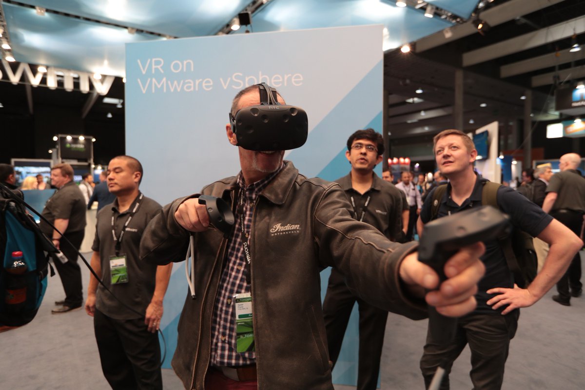 WorkspaceONE_EU's tweet photo. #augmentedreality #IoT all of these happening #awconnect #vmworld https://t.co/FybB3JT959