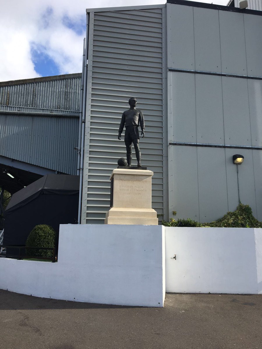 SherlockNeal's tweet image. Nothing better than a coffee, view of the Thames followed by a meeting @FulhamFC