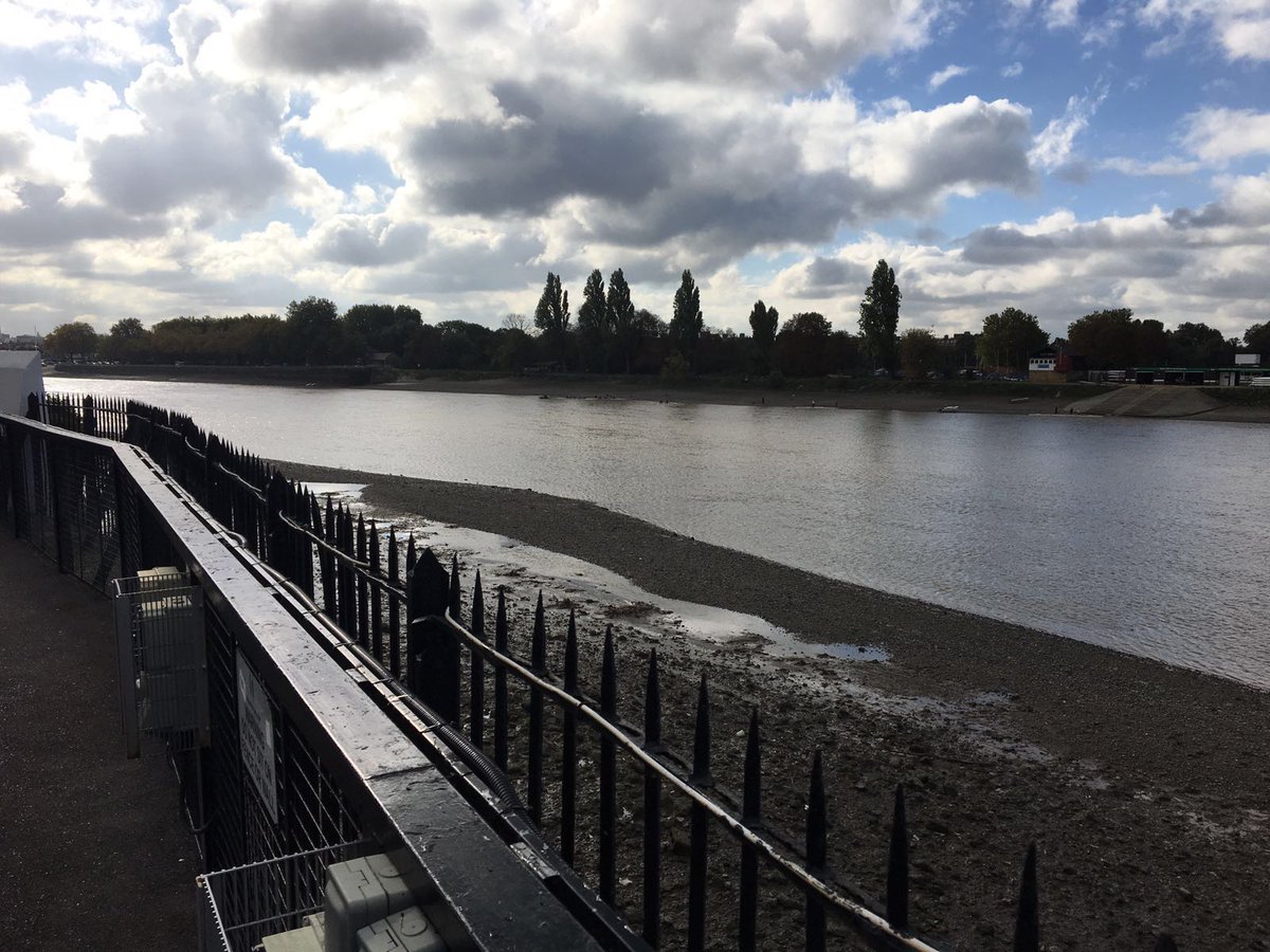 SherlockNeal's tweet image. Nothing better than a coffee, view of the Thames followed by a meeting @FulhamFC