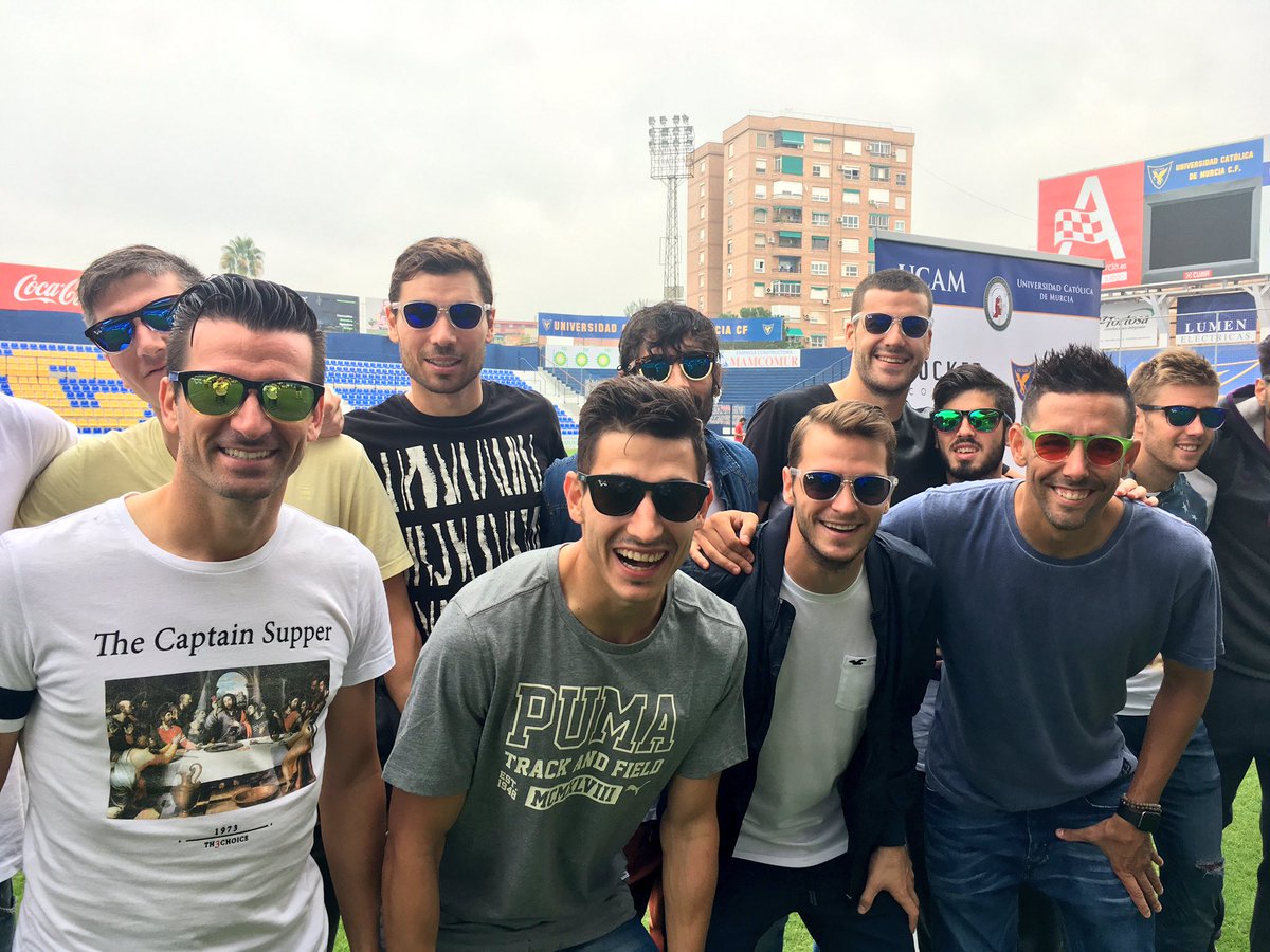 Nuestros futbolistas ya tienen sus gafas <a href="/CockerCompany/">COCKER COMPANY</a>. ¿Y tú? Visita shopcocker.com y elige las tuyas 😎