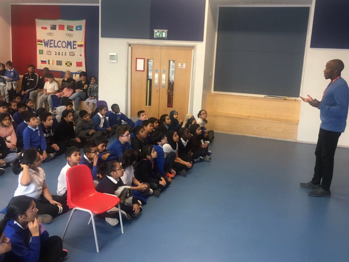 THYSF1's tweet photo. @deebzz23 is visiting #TowerHamlets Cricket Focus Sport Schools again today. @BenJonsonSchool #MarnerPrimary @kentcricket @ECB_cricket https://t.co/E268zaTkUu