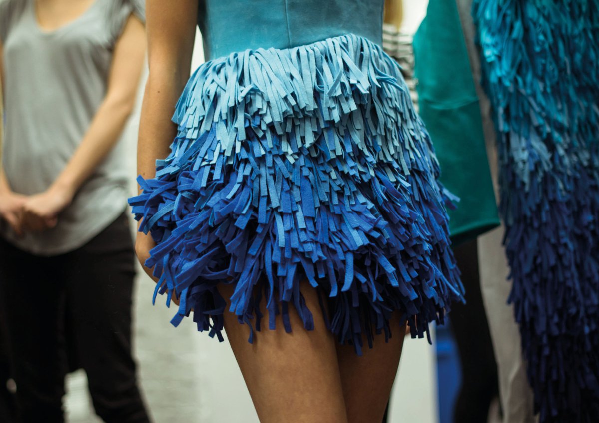 OxfordFashionWk's tweet photo. #TB @GraceGolding at our 2014 Birds of Paradise Show at @morethanadodo . It’s almost #OFW10 show time: https://t.co/YWsonRz2XI https://t.co/UxPqpfNlo2