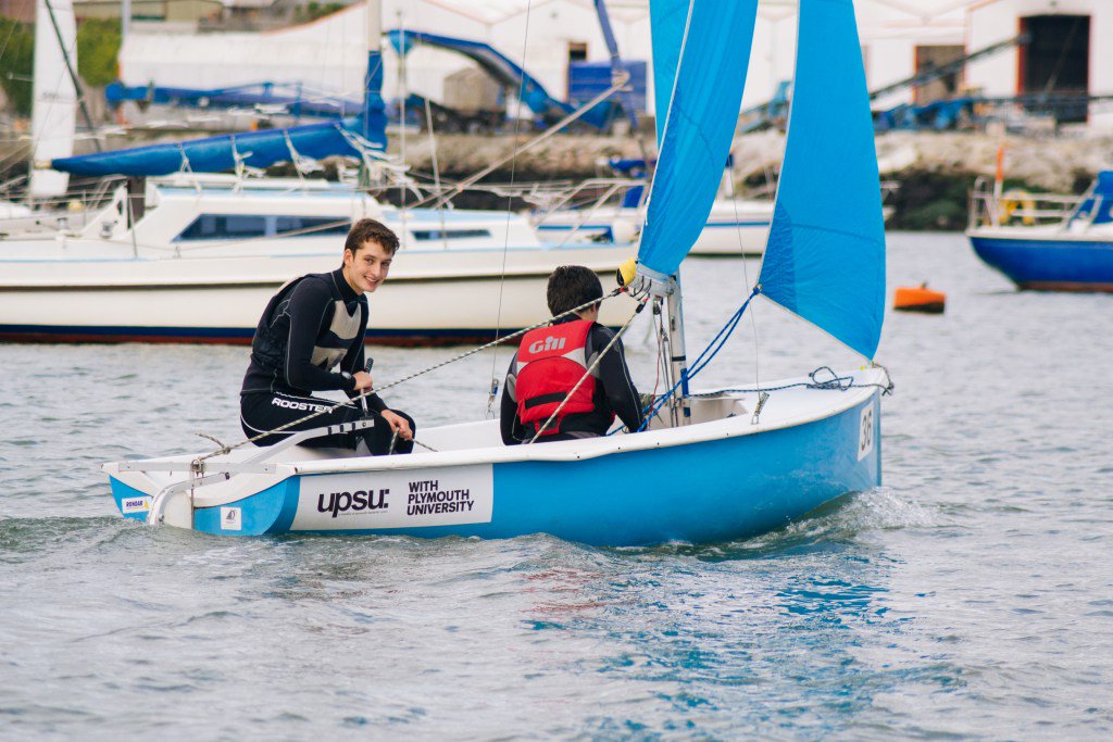 Team racing. plymunisail.com/2016/10/20/tea…