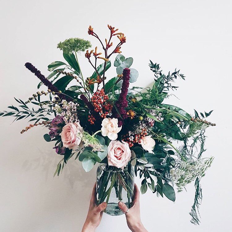 MissNottingHill's tweet photo. Obsessed with flowers too?! I've chosen 5 of the best places in #London to do flower workshops on https://t.co/Ap9rjS8Z14🍃🌹🌻🌿🌸 #thingstodo https://t.co/Dn6We0vKhh