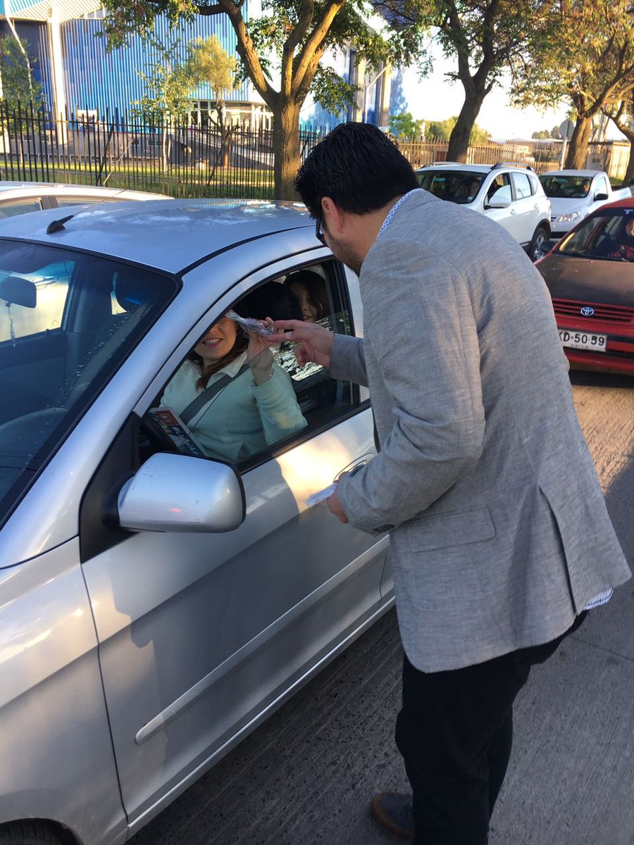 VillagranTalca's tweet photo. Con la convicción intacta de que #LlegóLaHora comenzamos junto a @rsepulvedaes a invitarlos al cierre de campaña 20 hrs Carlos Trupp E1 https://t.co/woXixUtkuA