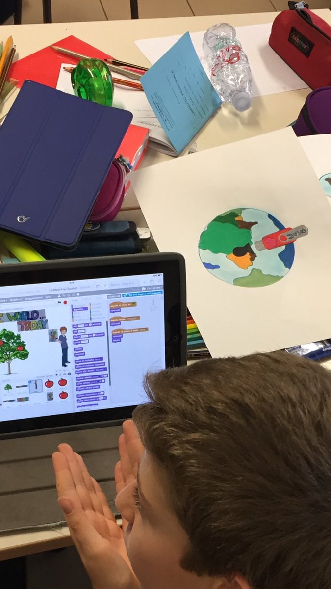 utullia's tweet image. Check point 2 IC Fumane team1 &amp;amp; 2 7 grades are designing the school they dream for the future through #Scratch  #handsonhack @NeedCodeEU