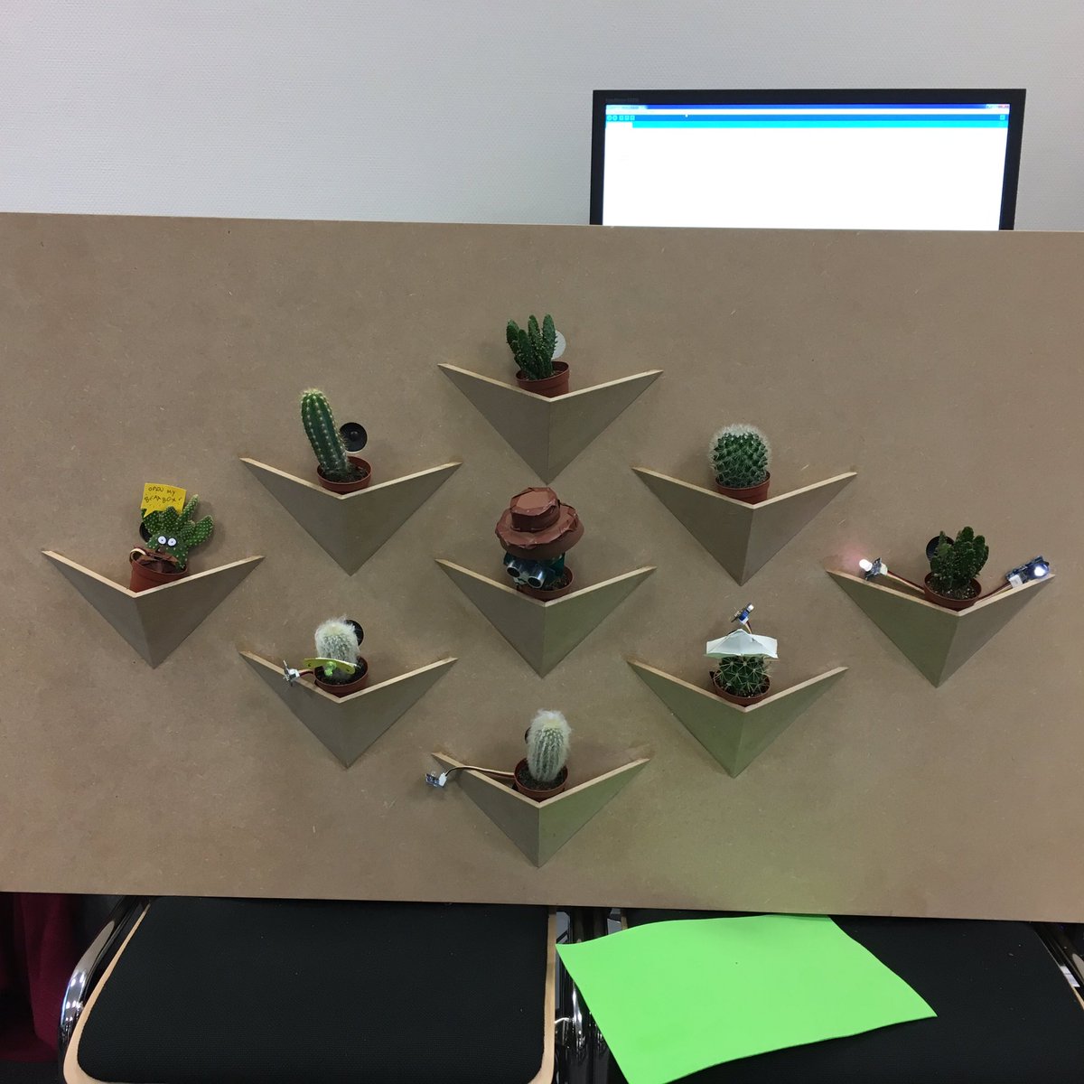 Giuditta's tweet image. Kaktusparade! #codeweek2016 #csti #hawhamburg