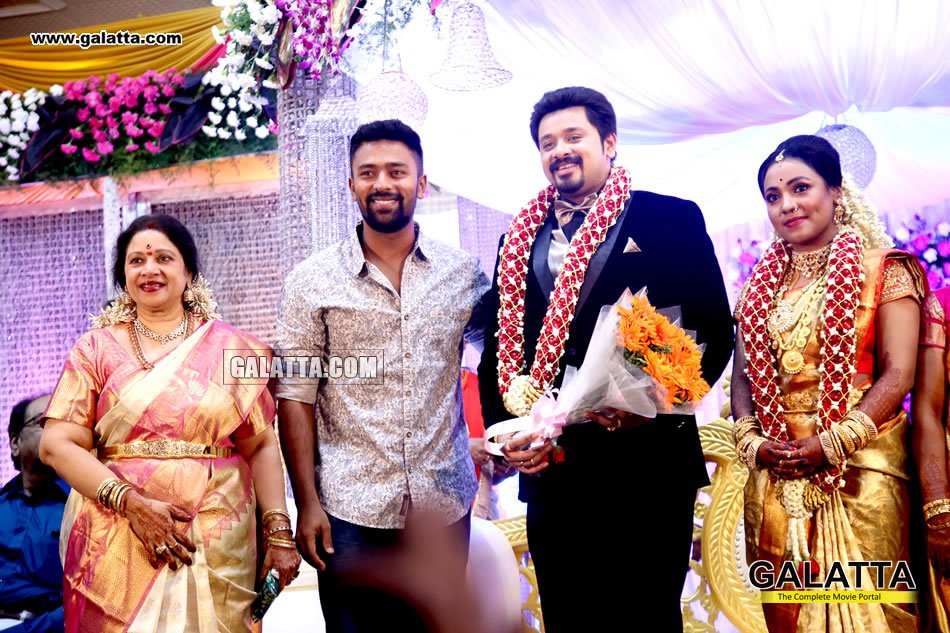 #Shanthnu at #Jayachithra's son #Amresh wedding reception..!! @imKBRshanthnu @KikiVijay