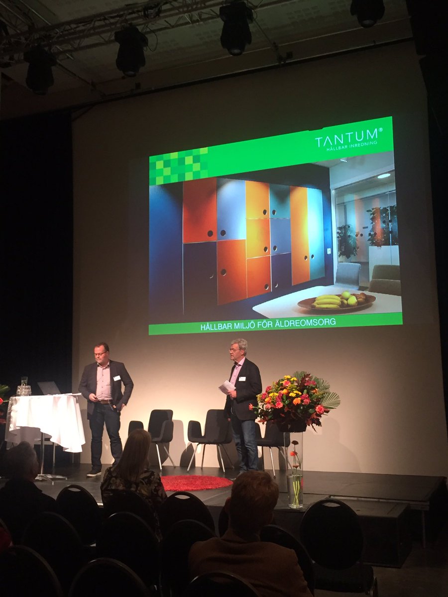 BusinessSweNO's tweet photo. Våra svenska bolag visar hur de kan förbättra ��ldreomsorgen för både brukare och anställda #longerfuture #OIW2016 https://t.co/uGKfsFVOUy