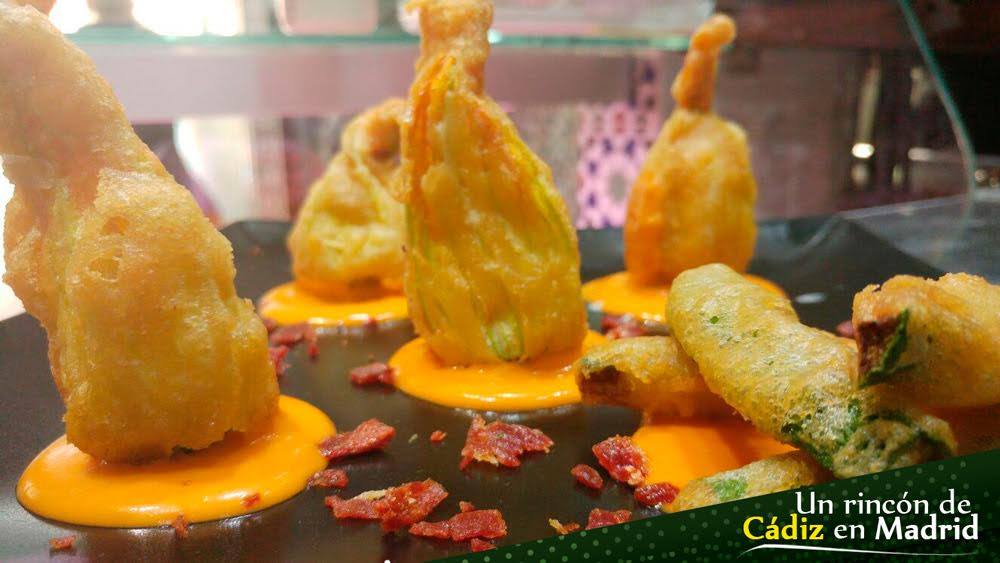 LaGaditanaa's tweet photo. Te esperamos en pleno #BarriodeSalamanca con este espectacular receta de flor de calabacín preñada de queso payoyo en tempura 😋

#Madrid https://t.co/rp5rFiZBUH