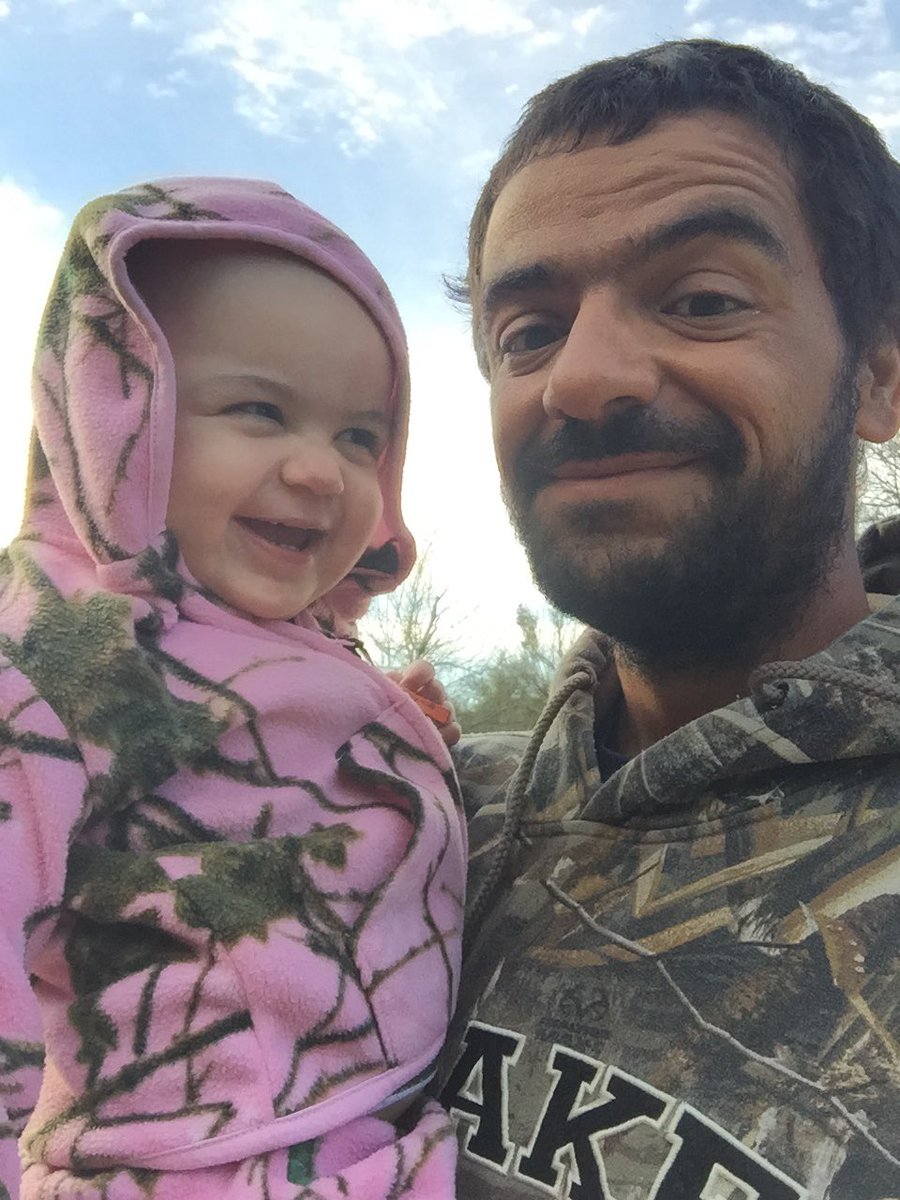 lost_velvet's tweet photo. Matts daughter has battled cancer the last 9 months it has been a crazy time. Family has kept him goin. Revae is cancer free now! So proud! https://t.co/1K18yZ7O5G