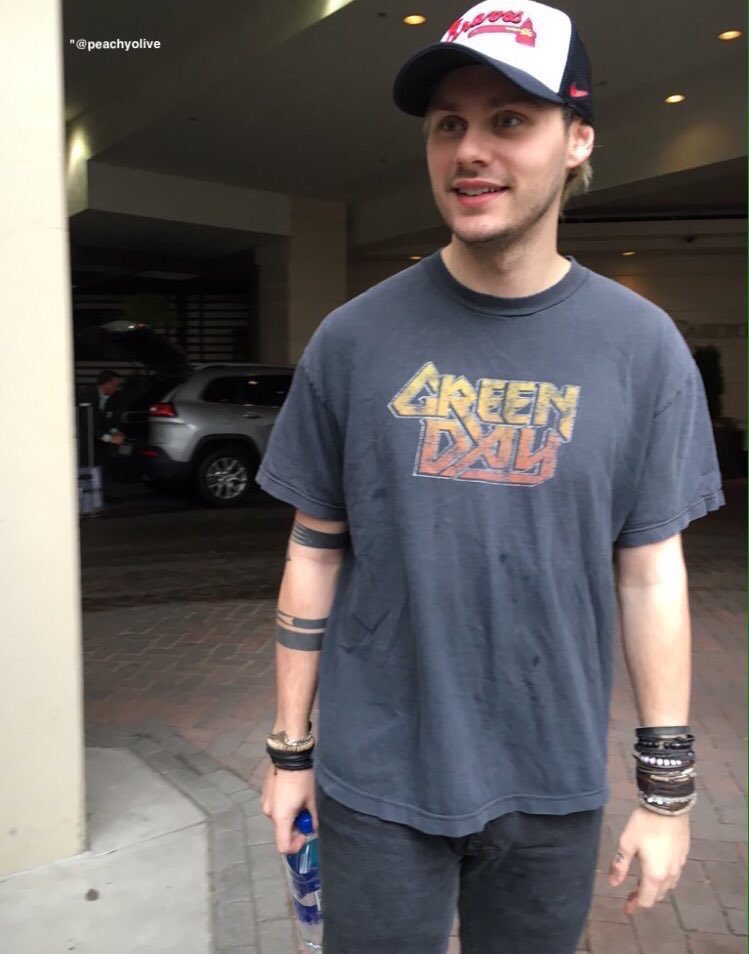 michaeldetaiIs's tweet photo. @maoripunks https://t.co/PnAK5BGjU1
