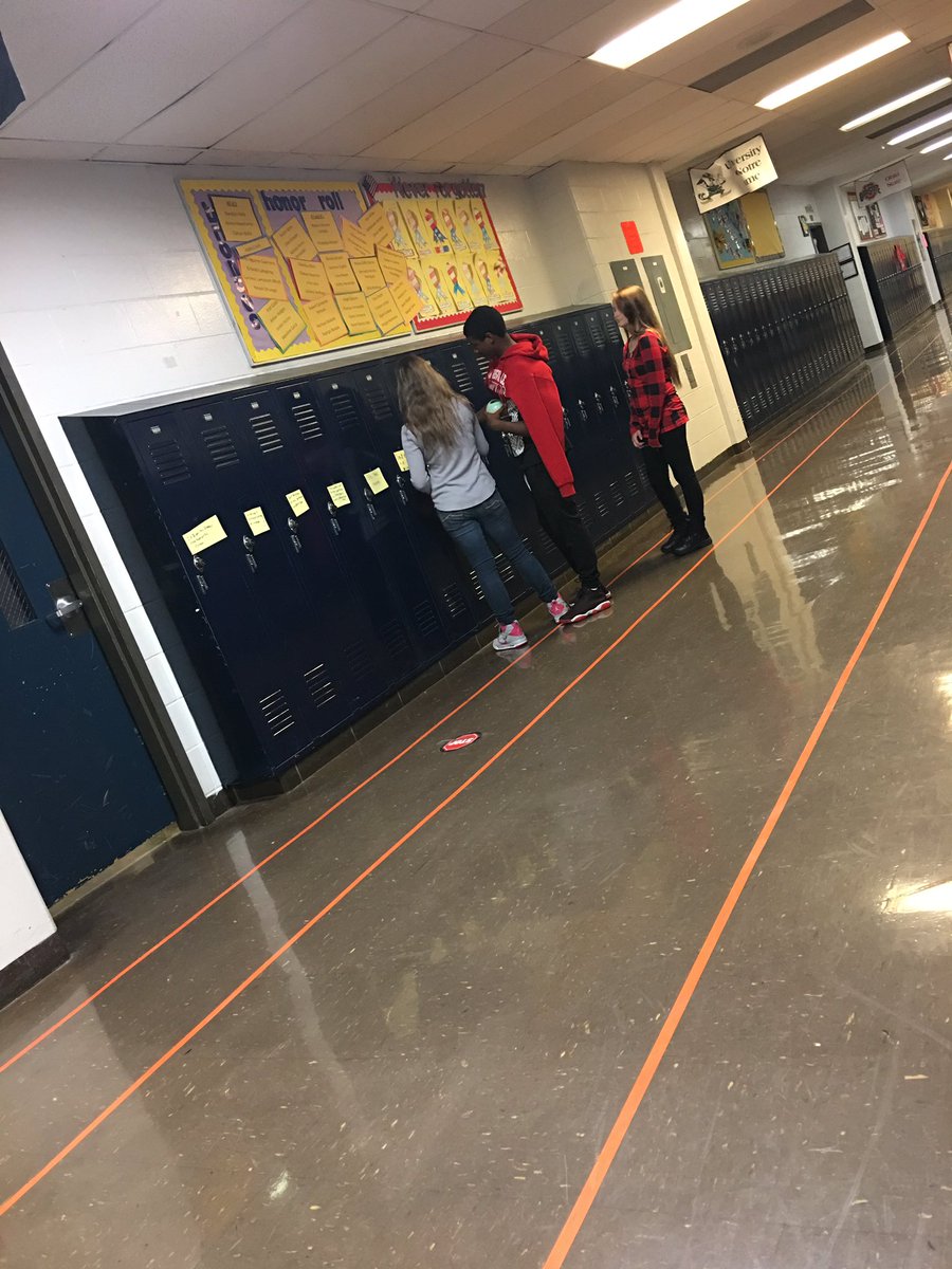 MooreBusiness tweet media