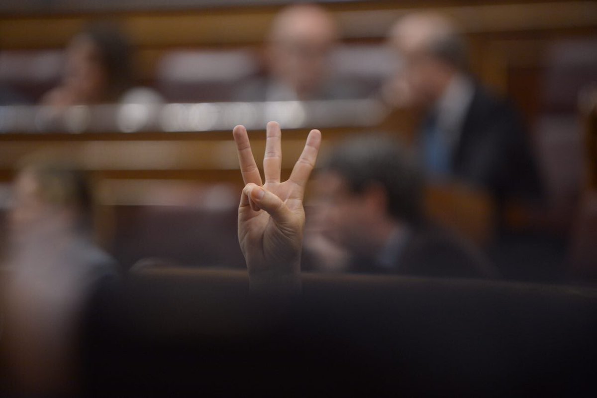PabloIglesias's tweet photo. Han dicho no a la igualdad en el voto, al voto a los 16, a derogar el voto rogado. Han dicho no a #MejoraTuDemocracia. Los tres. https://t.co/WFRgezY0O0