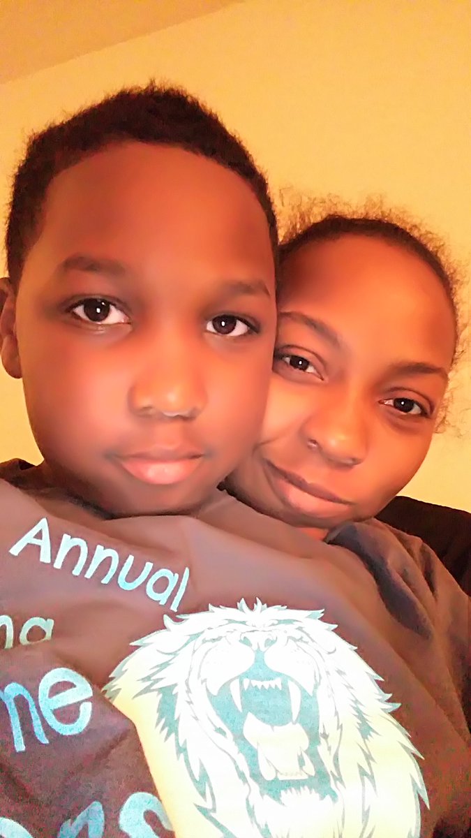 up2n19's tweet photo. If he's not to big to sit on my lap...he can still take a selfie. #10yoProblems https://t.co/BTBO8dKAXi