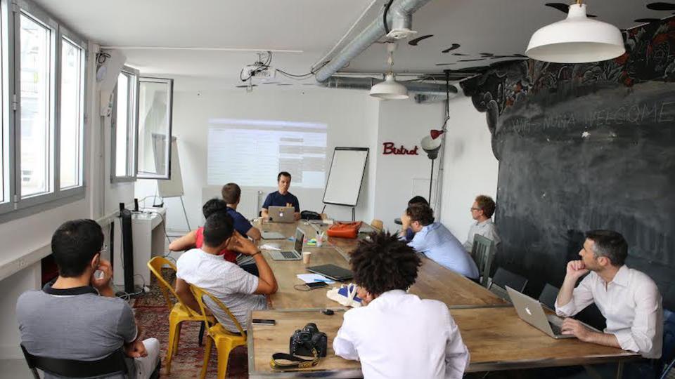 Pour son Startup Studio, Total s’est associé à @ElevenStrat, <a href="/NUMAparis/">NUMA</a> et <a href="/RolandBerger/">Roland Berger</a> ow.ly/OmnE305mHv5