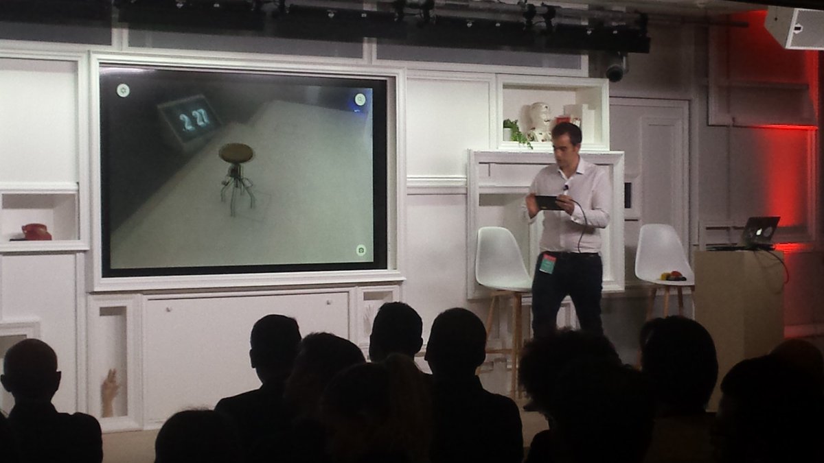 JuJulienNORA's tweet photo. Demonstration de la #Tango par Simon L du #DigitalLab de @devoteamGCloud au club utilisateurs chez @GoogleFR
#dgcUserClub https://t.co/25RtwPVwqG