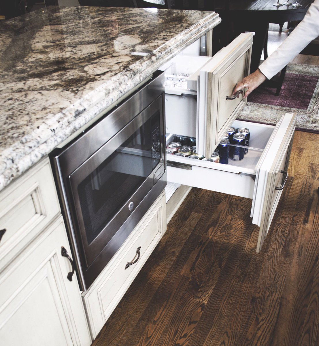 Studio76Kitchen's tweet photo. The #trending #appliances that fit under counters #kitchen #remodeling #Clevelandproject #refrigeratordrawers @subzerowolf @BradleyStoneInd https://t.co/sEc4VIpD5A