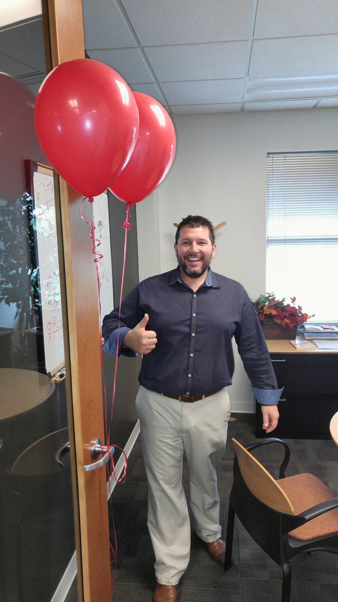 joeyflick's tweet photo. Our site leader getting ready for the Balloon Pop. #DHMequon #DHUnitedWay @DHUnitedWay https://t.co/m6U9lQRtO4
