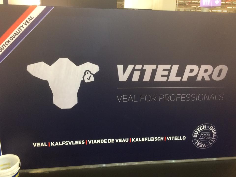 Ontdek het laatste nieuws over onze nieuwste productlijn VITELPRO, veal for professionals.#videoreport #SialParijs bit.ly/2enrR9M