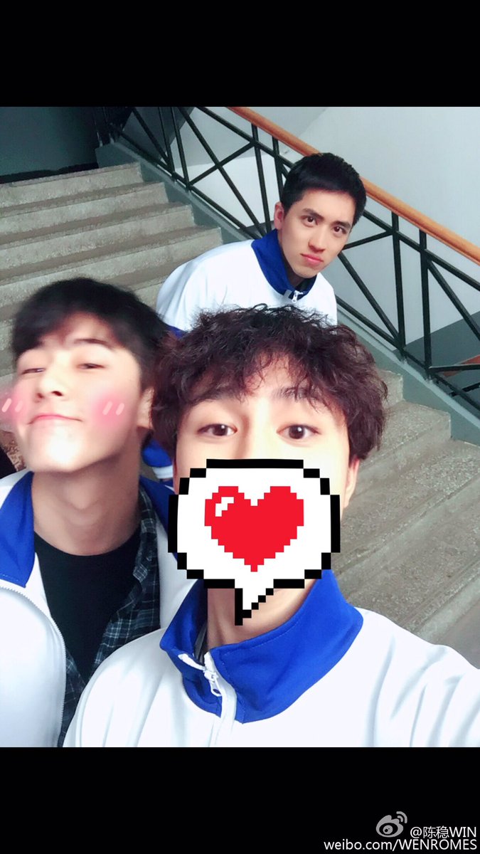 johnnythelove's tweet photo. 웨니가 주주 생일 축하함 글은 모르겠어서 사진만. 우주대스타 주주 생일 축하한다 이런거였나? https://t.co/L8dFqHlgY1