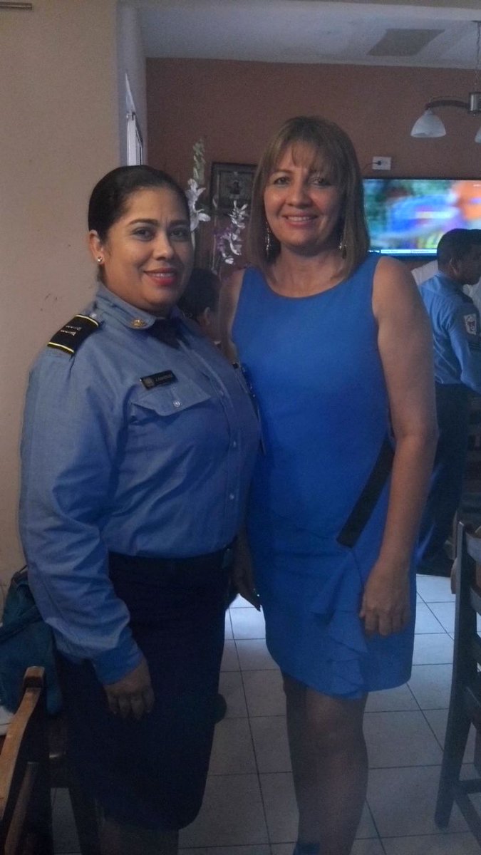BCBRP's tweet photo. La Tte. Jahaira E. Gonzales es galardonada la inspectora de seguridad del año en @bomberosoeste la acompaña la Lic. Iris Espinosa. https://t.co/39vltcWEqX