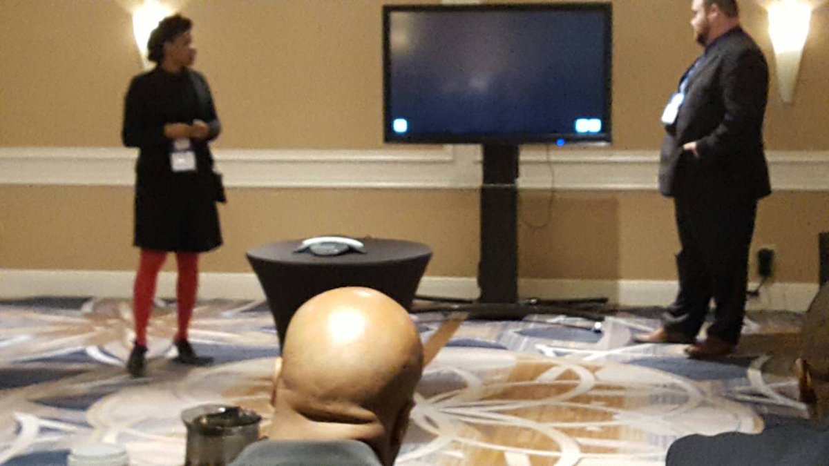 EricGordon_CEO's tweet photo. @clemetroschools Pamela Scott & Dr. Matthew Linick present on vendor program evaluation in support of school autonomy decisions at #CGCS2016 https://t.co/KYJMT94Rje