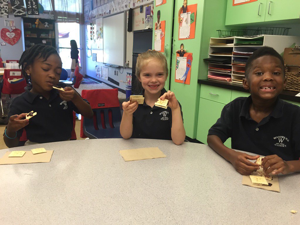 ByarsFlyers's tweet photo. CRackers and GRape jelly #waprimary #rblends https://t.co/0bYQlNtjPA