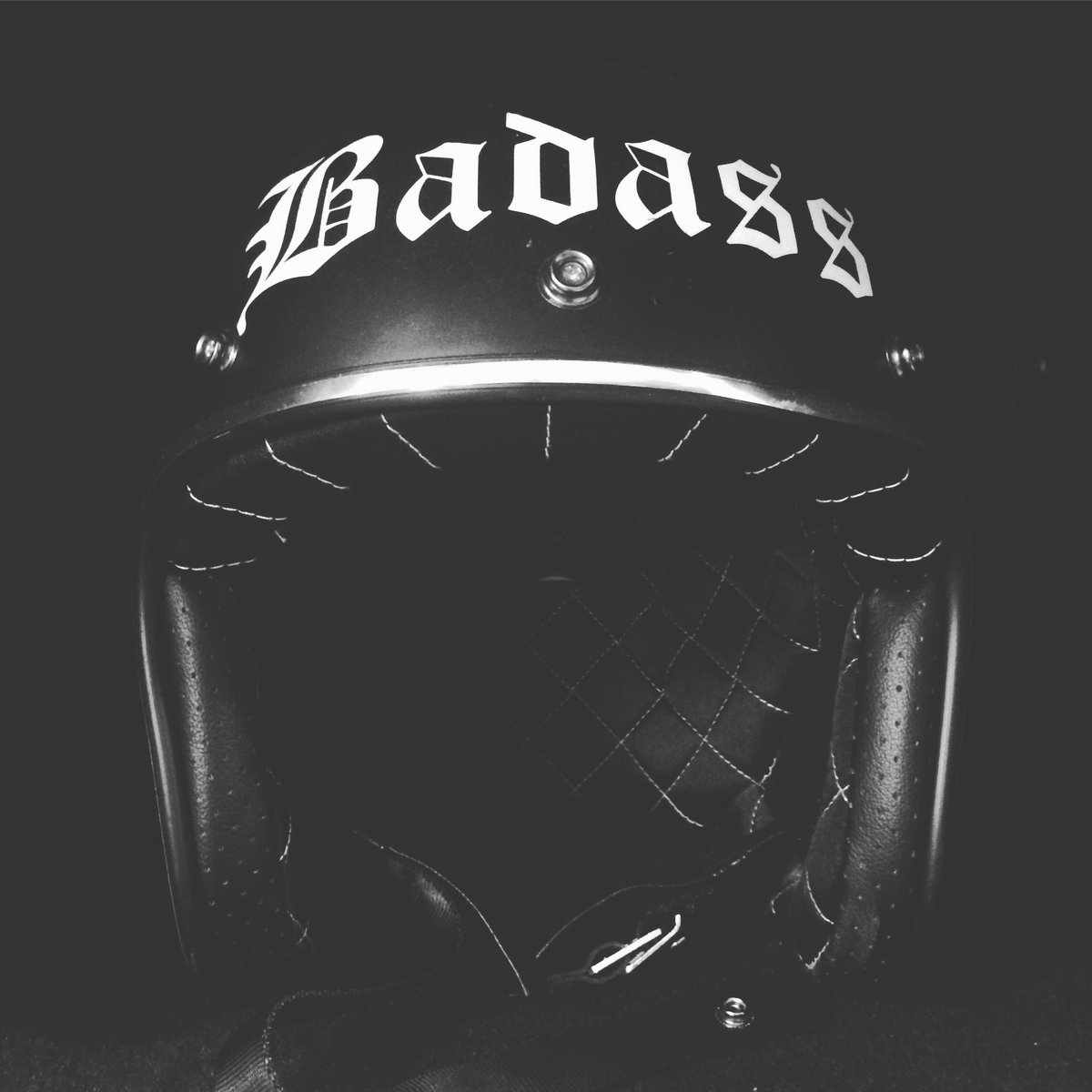 BadcockJones's tweet photo. Badass biker helmet, because the weekend will be here before you know it https://t.co/K3iLHYCrcG