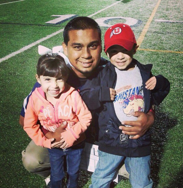 Coach_Humeniuk's tweet photo. #TBT after my first season coaching! Grateful for these two kids of mine. #KidsAreGrowingUp #GoUtes #Utah #WeHaveAlwaysBledRed #7SeasonsAgo https://t.co/SVIJ9qI5gI
