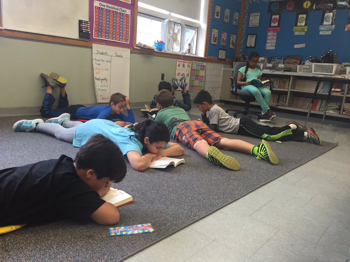 4CLinscott's tweet photo. Daily Five. Stamina reading. https://t.co/LBf3DFFkIx