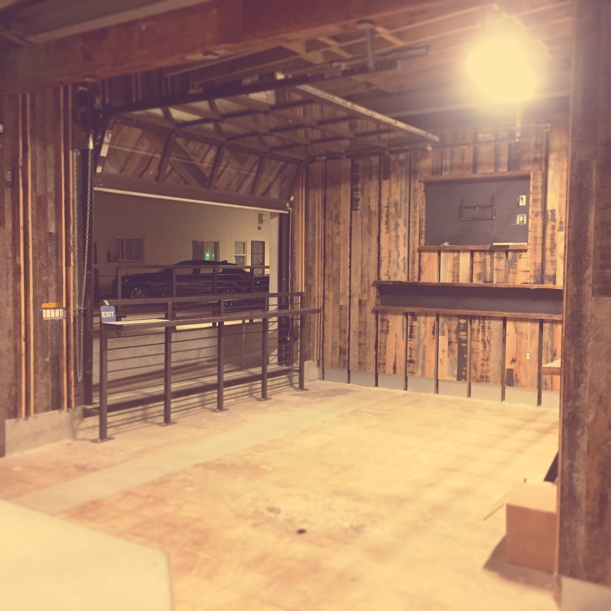 DCP_arch's tweet photo. Tasting room project for @EppigBrewing is nearing completion. Very excited to see it open soon! #architecture #reclaimedwood #dcpdesign https://t.co/WEVhG8pZof
