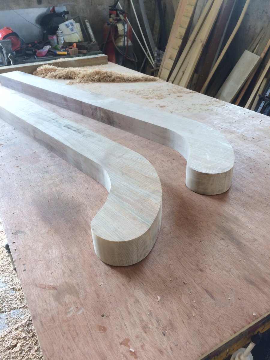 JHubbardandson's tweet photo. Love working with green Oak turning a tree into a gate progress so far #milling #plaining #shaping #KenilworthHr https://t.co/JhGXNLw5kq