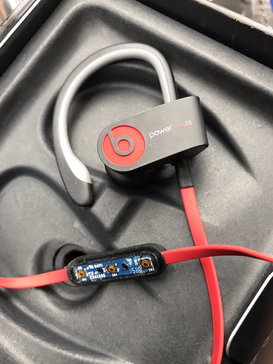 Lutherand's tweet photo. @beatsbydre @apple @att new low in customer service. 30 days control faceplate gone, only mail in repair option, seriously #overpriced #junk https://t.co/ukilB4X2tU