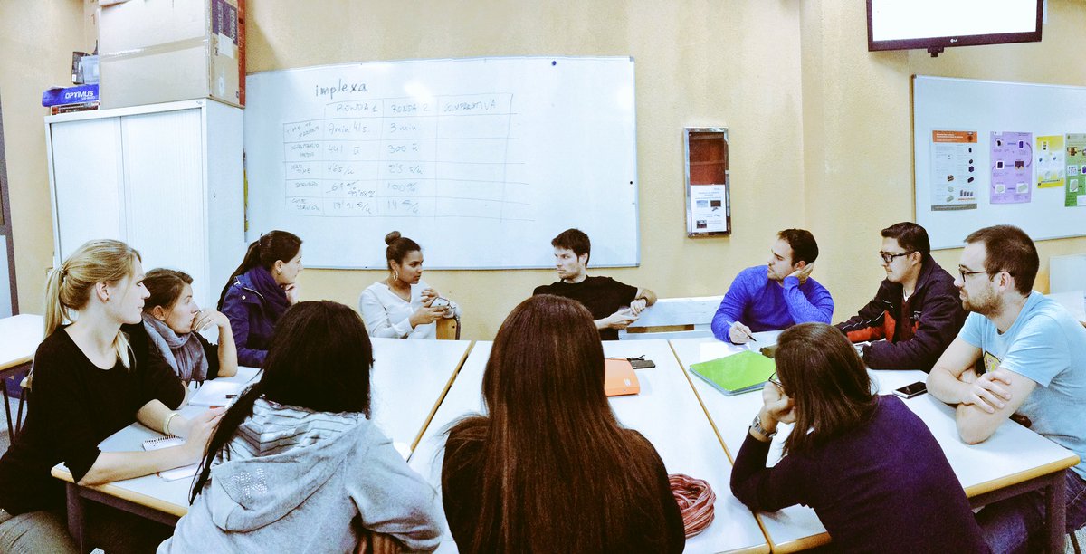 MUIOL_UPV's tweet photo. Así de implicados han estado nuestros alumnos del grupo 2 #MUIOL con el reto #implexa Gestión de la cadena de suministros en estado puro. https://t.co/EkkegOMjnN