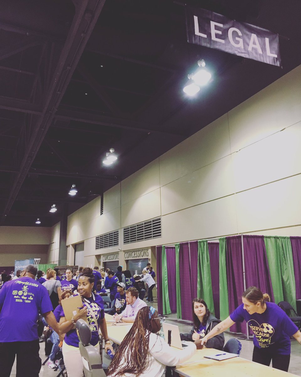 DefendShelbyCo's tweet photo. Our lawyers are providing legal advice on expungement, voting rights and driver licenses at @CAFTHMemphis Project Homeless Connect. #PHC16 https://t.co/bxYvLx4ZpU